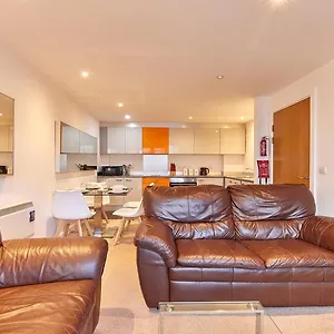 Quadrant - Unique Apartment