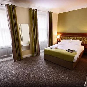 3* Hotel Surtees
